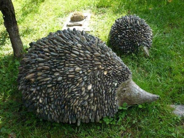 pebble hedgehogs