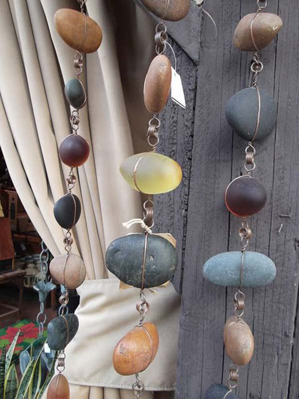 21 Lovely DIY Decor Ideas Emphasized By Creative Pebbles Art Usefuldiyprojects.com Crafts 4 