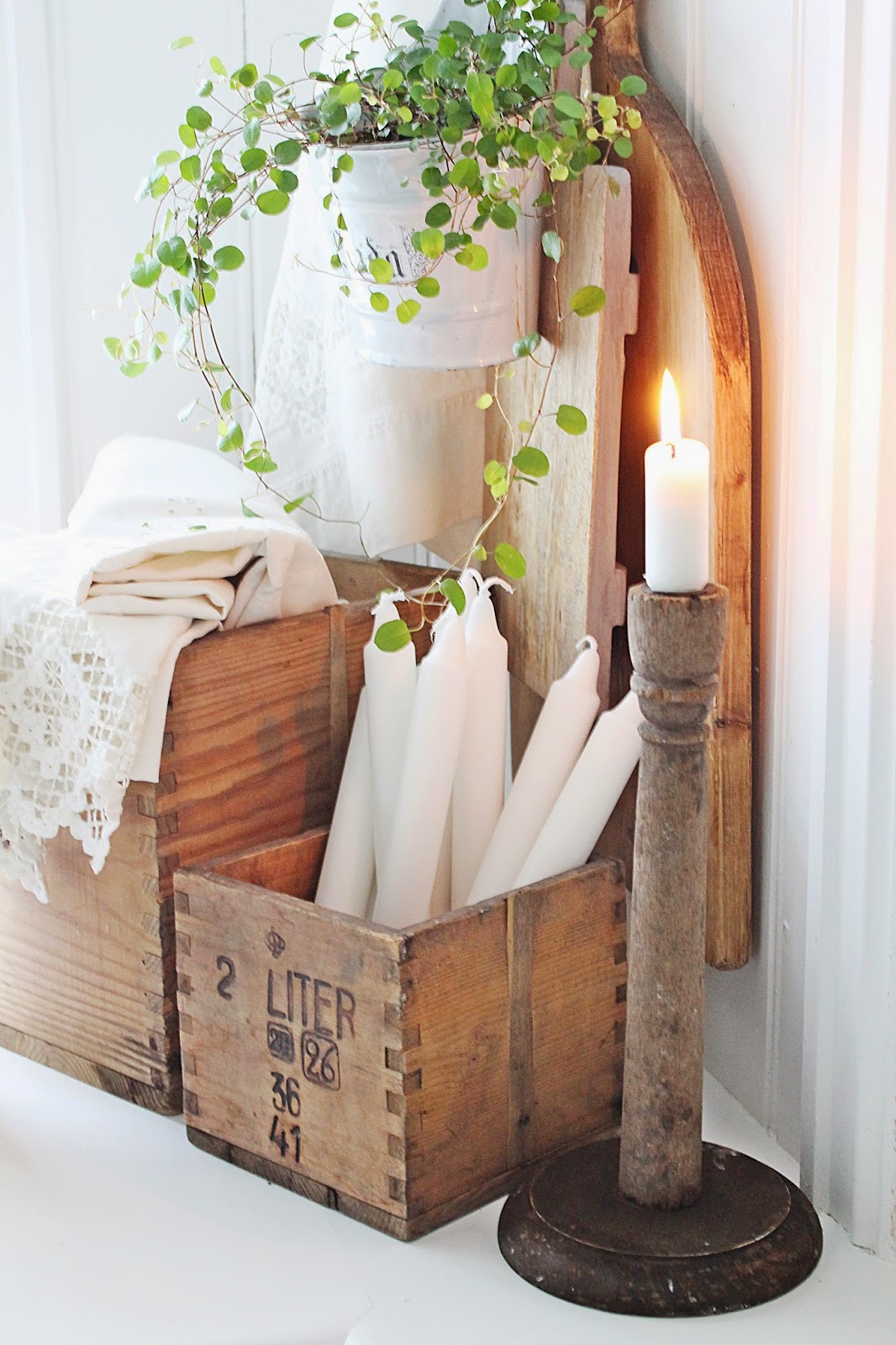 13 Creative DIY Crate Crafts To Take On Useful DIY Projects