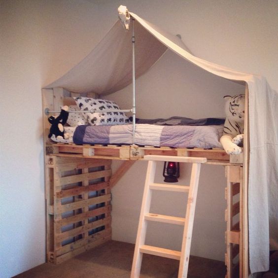 diy loft bed with pallets