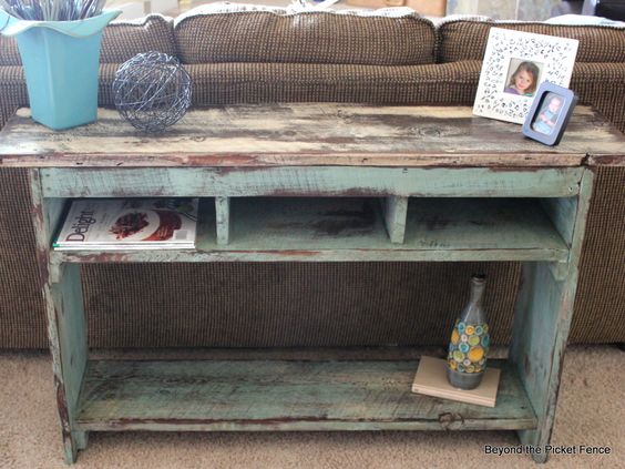 behind sofa pallet table 