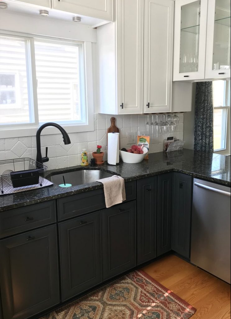 Black Kitchen Cabinets Offer Elegance And Style