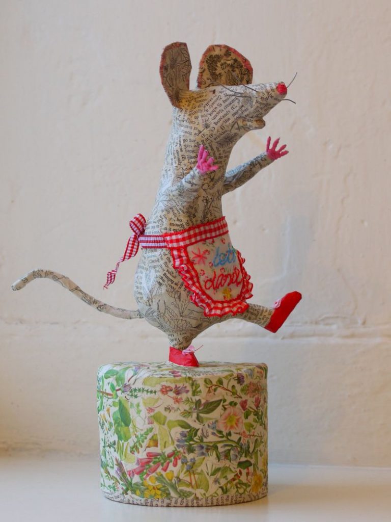 cute mouse paper mache 