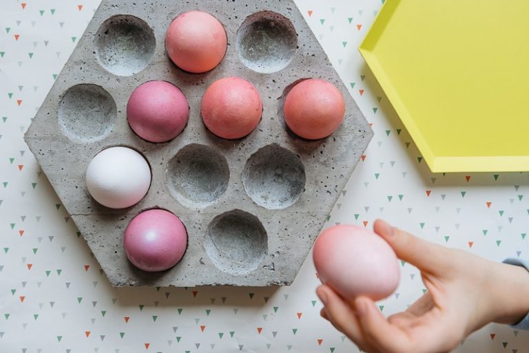 Hexagonal concrete Easter egg holder