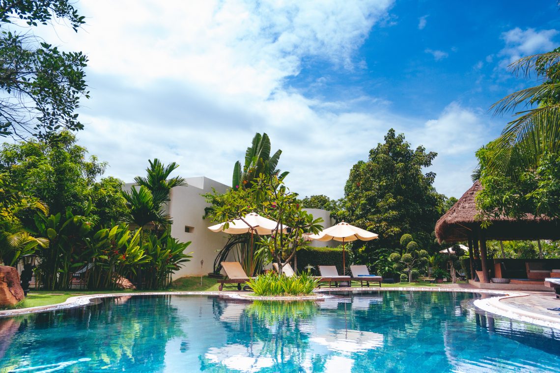 How to Look After Your Backyard Swimming Pool - A Guide usefuldiyprojects
