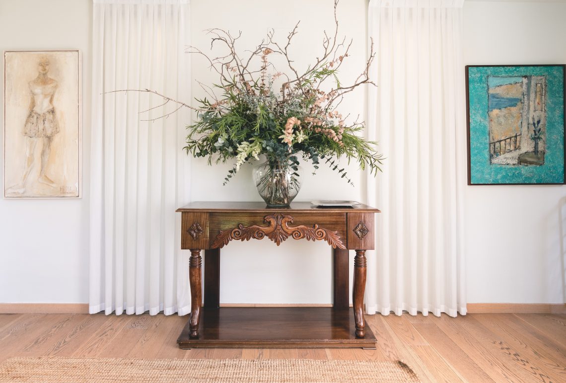 How to Choose Art Pieces That Will Fit Your Home Aesthetic