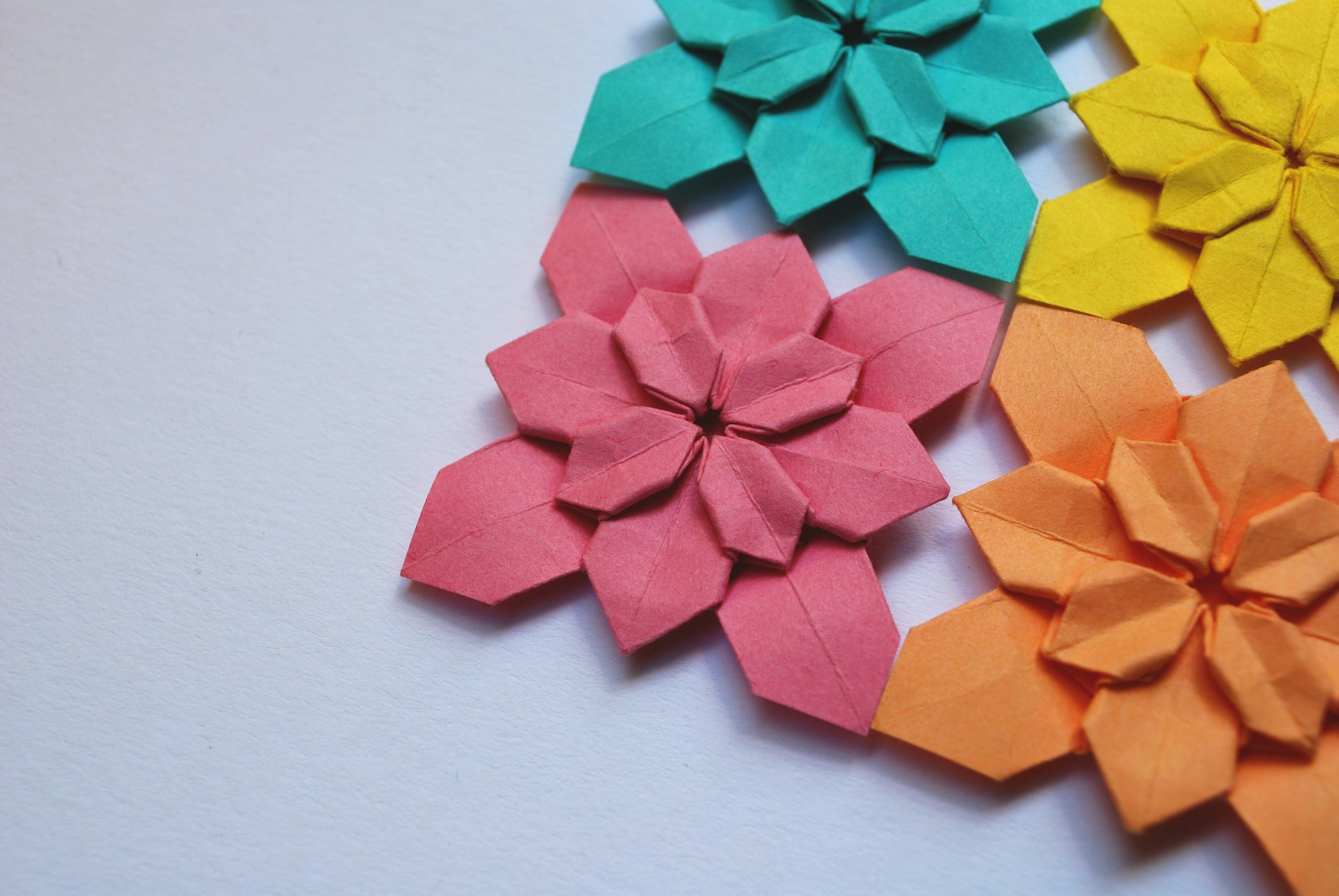 Paper Craft Ideas that Are Perfect for Younger Children - Useful DIY ...